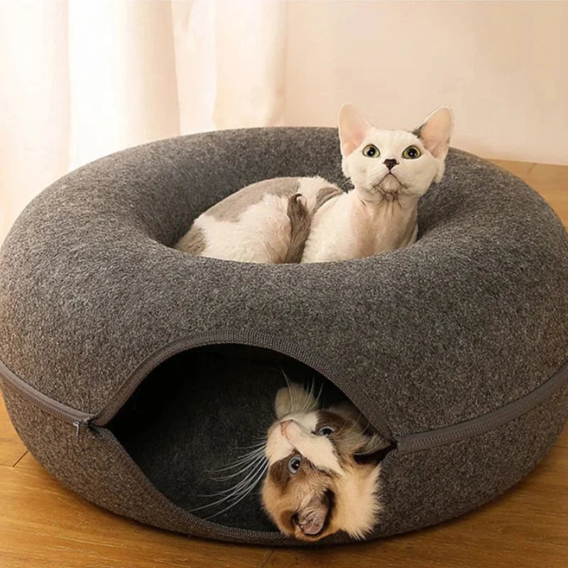 2-in-1-Cat-Tunnel-Bed.,