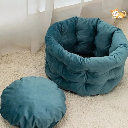 Cat Bed Elmsley | Cosy Velvet Bed for Cats and Small Dogs.