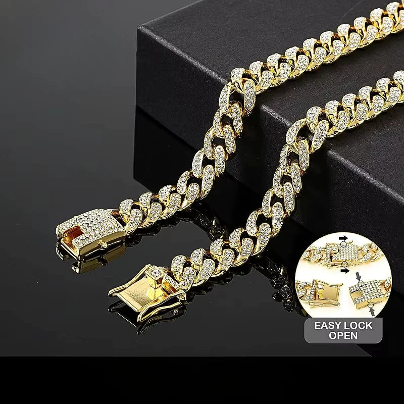 Dog-Collars-Lumy-Luxury-Gold_Jewellery-details